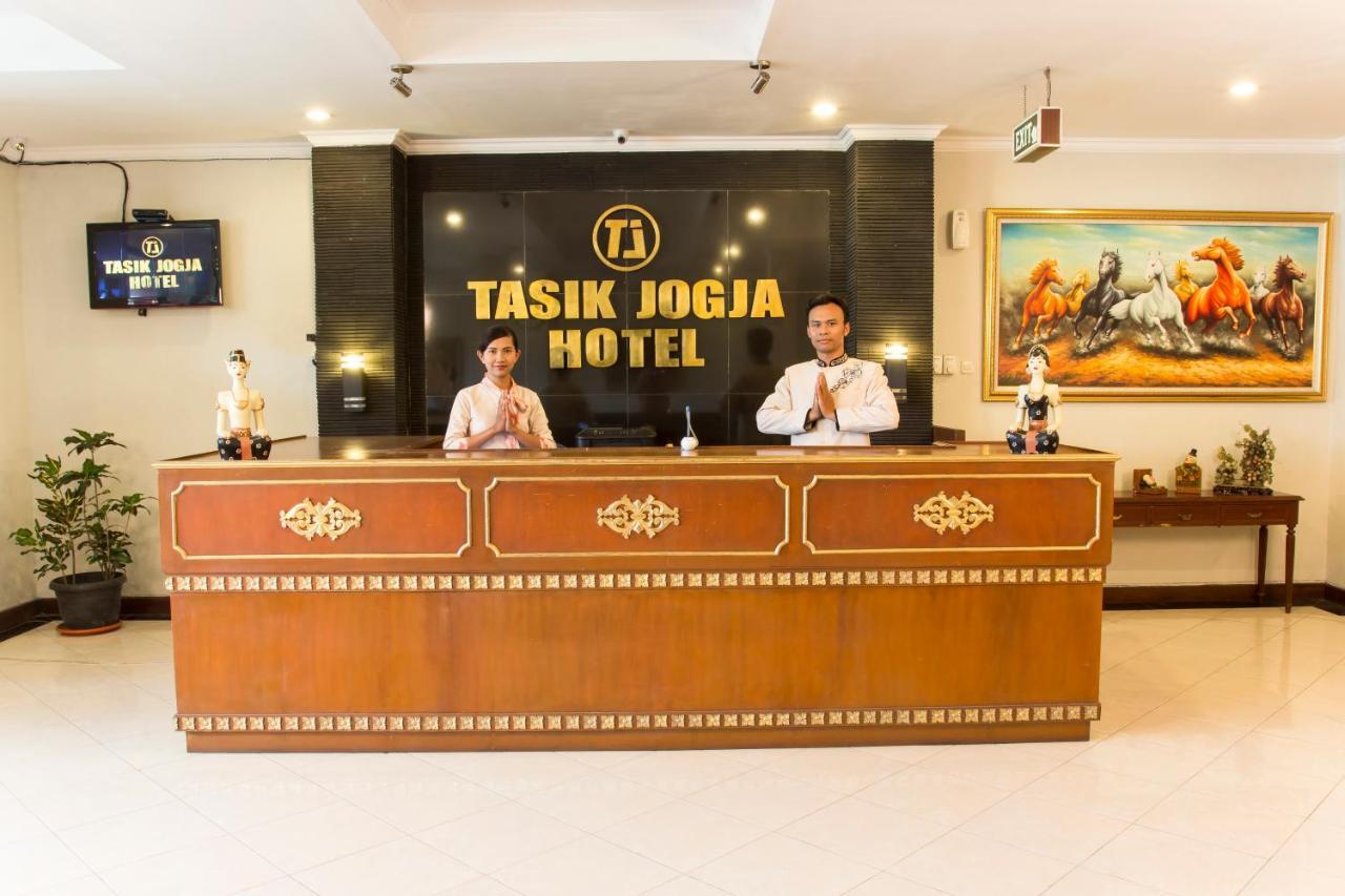 Tasik Jogja Hotel Yogyakarta Exterior foto
